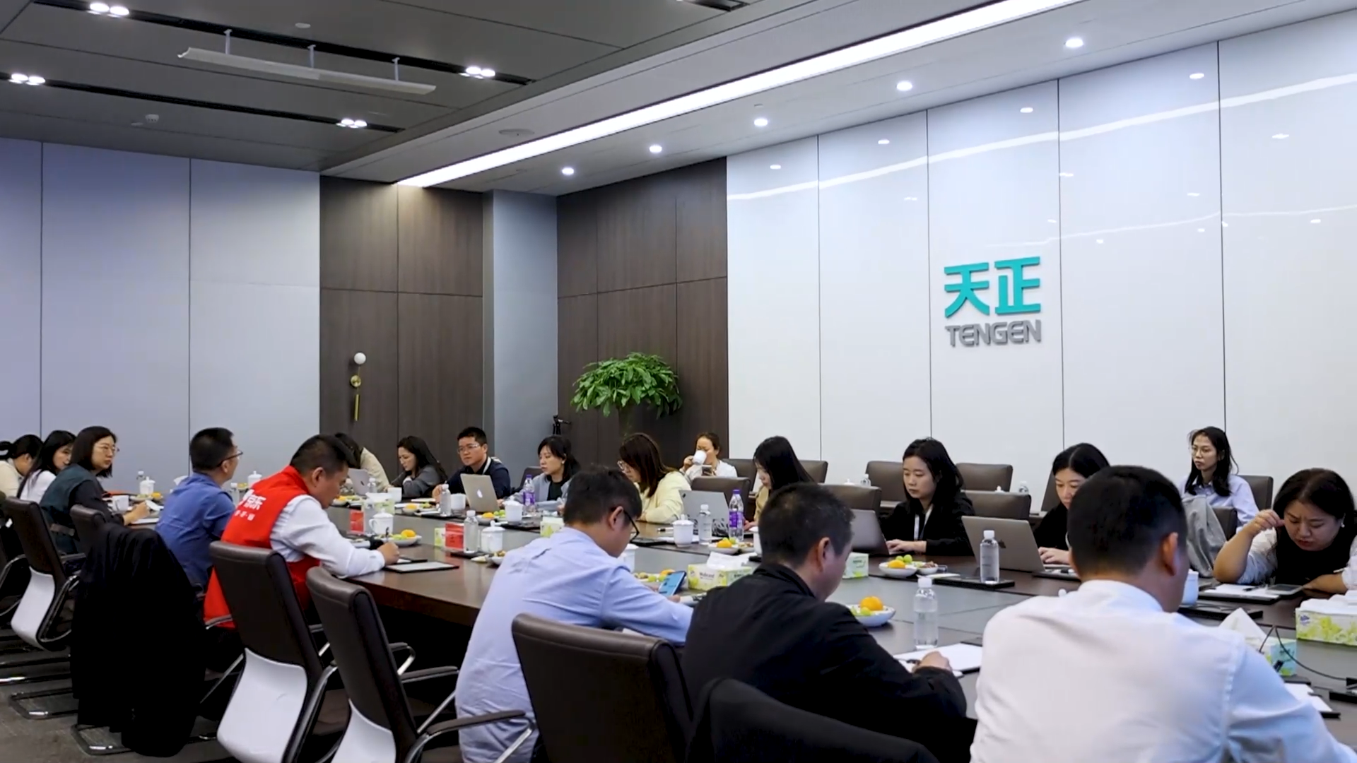 京东工业走进J9九游会，探访产业数智化之路！